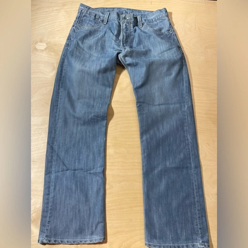 514 Levi’s Slim Straight Jeans 36 x 32 (AW)
